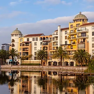 Aparthotel Island Club &, Cape Town